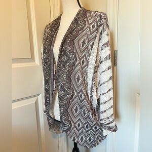 Beautiful BoHo deisgn long open cardigan
